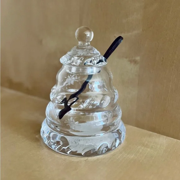 William Yeoward Crystal Buzzy Honey Jar - Picture 3 of 5